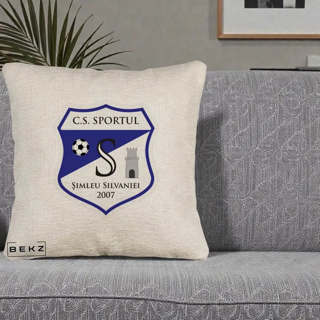 Perna Personalizata CS Sportul Simleu Silvaniei 2007, 40x40 cm, Bej Canapea, Husa Detasabila, Perna Inclusa, BEKZ®