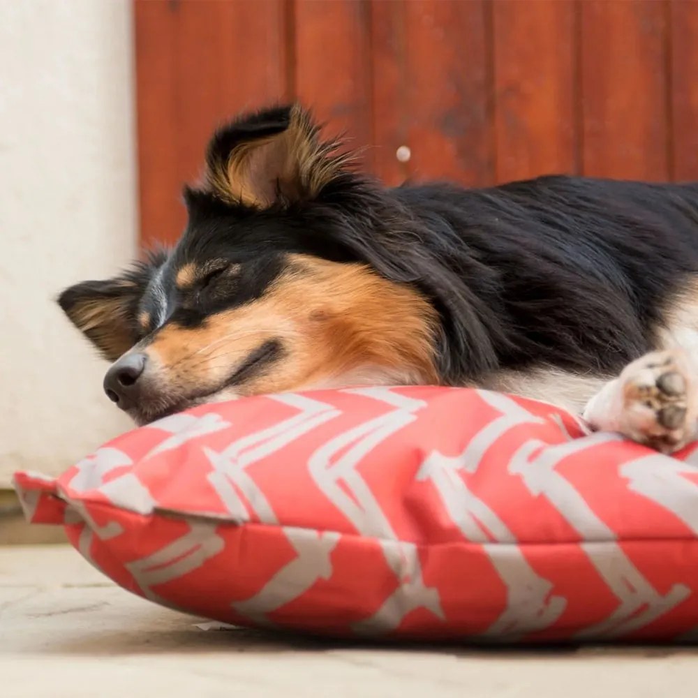 Pat pentru animale de companie roșu pentru câini 50x70 cm Outdoor Bed Barn Red S – P.L.A.Y.