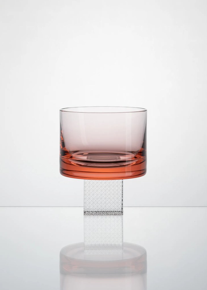 Pahar de whisky CUBE, proiectat de Lukáš Houdek