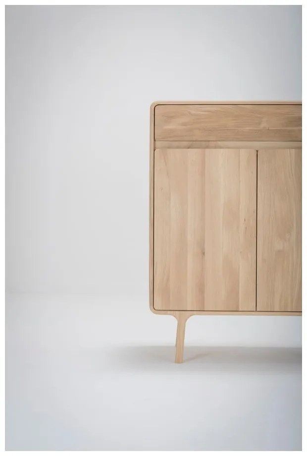 Comodă cu sertar din lemn masiv de stejar Gazzda Fawn