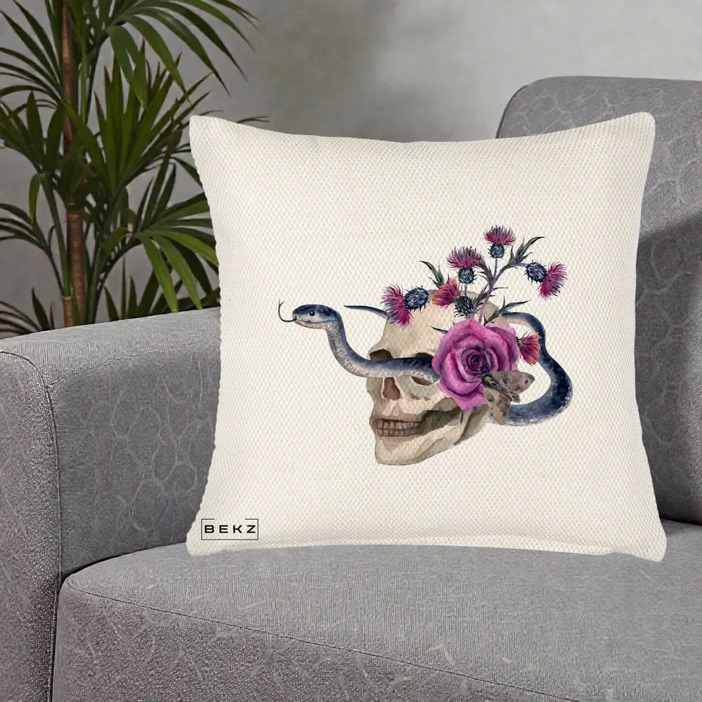 Perna Decorativa Craniu cu Sarpe si Trandafiri Gothic, 40x40 cm, Crem Reliefat, Husa Detasabila, Perna Inclusa, BEKZ®