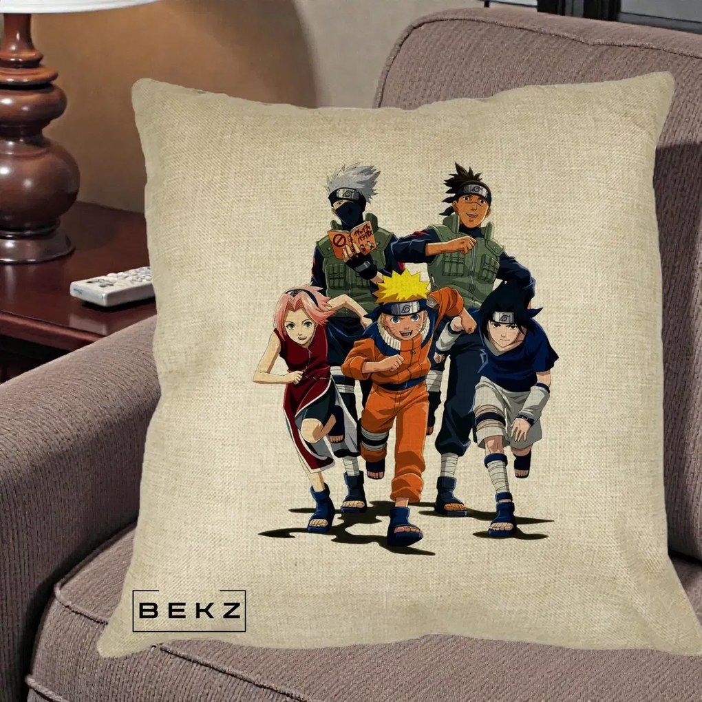 Perna Personalizata Naruto Echipa 7 Kakashi Sensei, 40x40 cm, Crem, Husa Detasabila, Perna Inclusa, BEKZ®