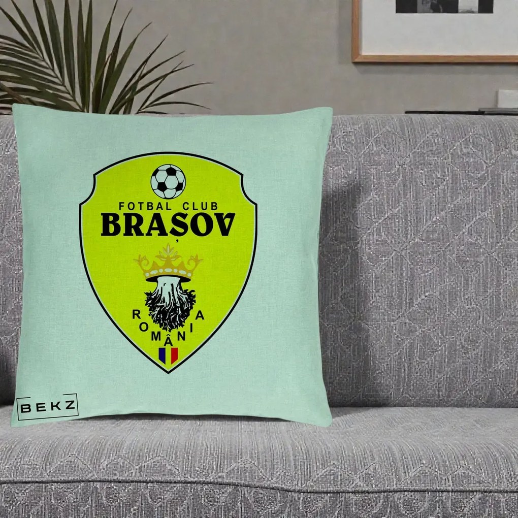 Perna Personalizata FC Brasov Fotbal Romania, 40x40 cm, Verde Menta, Husa Detasabila, Perna Inclusa, BEKZ®