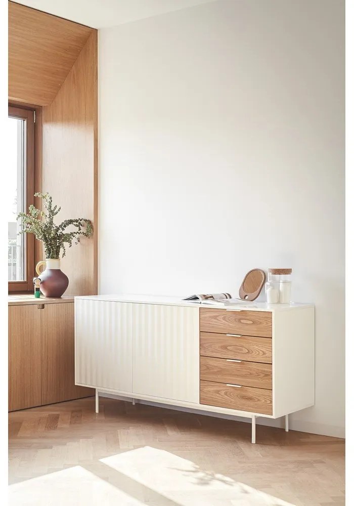 Comodă albă/în culoare naturală joasă cu aspect de lemn de stejar 159x80 cm Sierra – Teulat