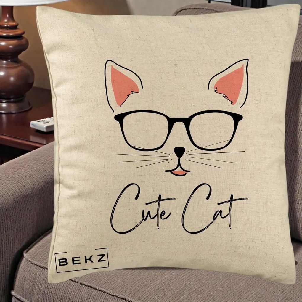 Perna Personalizata Cute Cat cu Ochelari, 40x40 cm, Bej, Husa Detasabila, Perna Inclusa, BEKZ®
