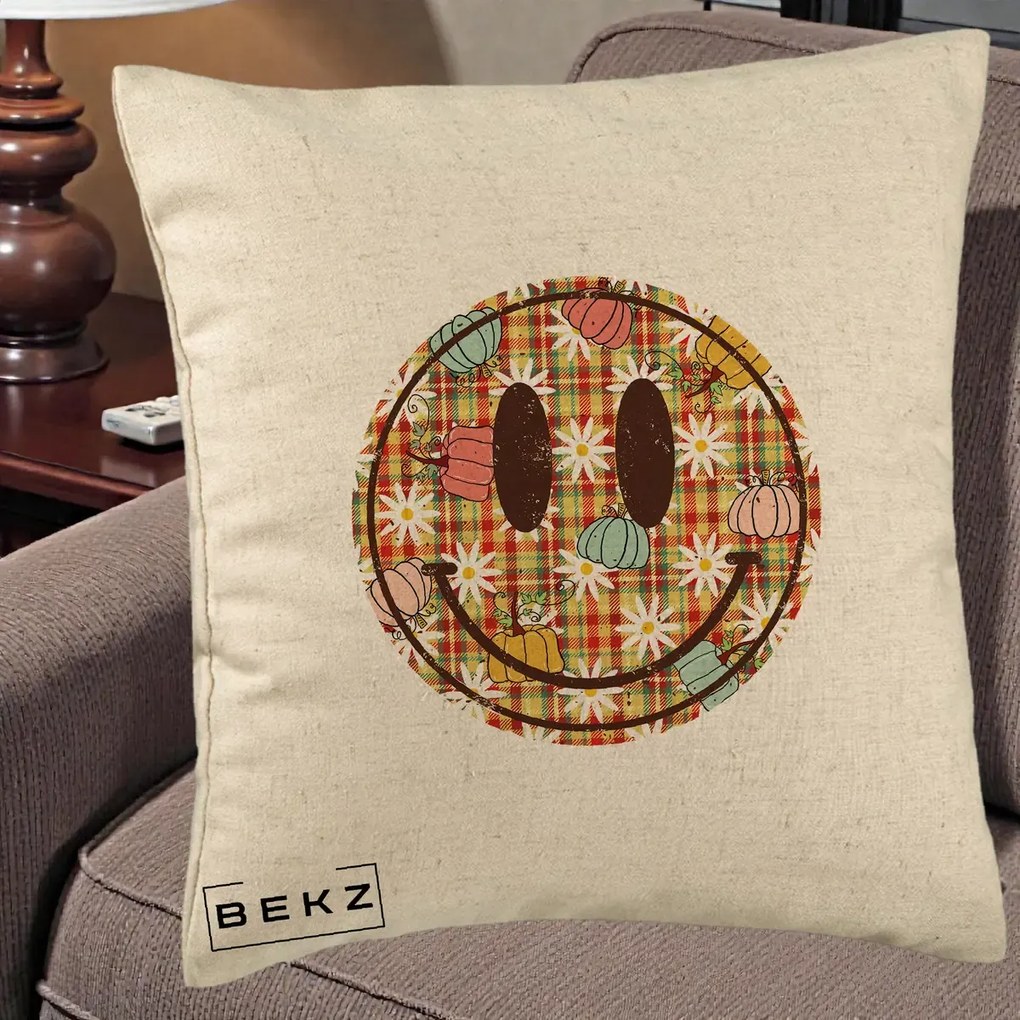 Perna Decorativa Smiley Face de Toamna cu Tartan si Dovlecei, 40x40 cm, Bej, Husa Detasabila, Perna Inclusa, BEKZ®