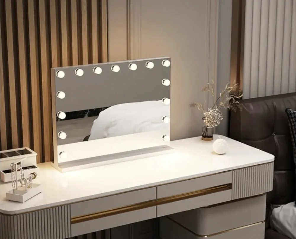 Oglindă cosmetică, iluminată, 15 becuri LED, conexiune Bluetooth, Difuzor, USB, Control Touch, Luminozitate Reglabilă, GLAM BLUETOOTH 58x46 cm