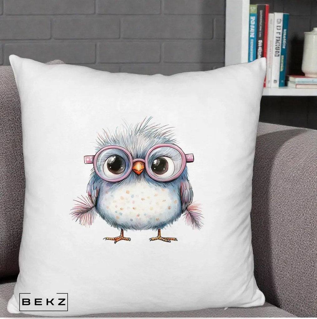 Perna Decorativa Pui Pufos cu Ochelari Roz, 40x40 cm, Alb Pufos, Husa Detasabila, Perna Inclusa, BEKZ®