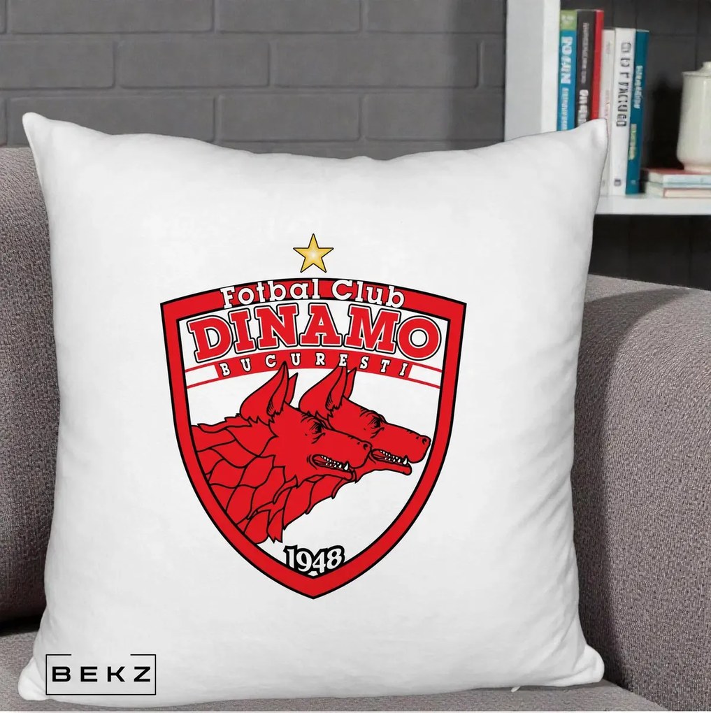 Perna Personalizata FC Dinamo Bucuresti 1948 Fotbal, 40x40 cm, Alb Pufos, Husa Detasabila, Perna Inclusa, BEKZ®