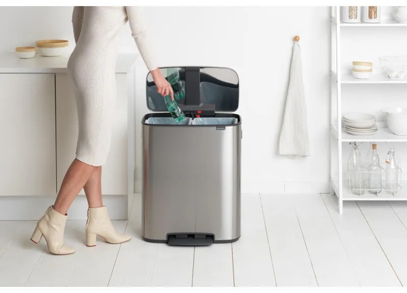 Cos de gunoi Brabantia Bo Pedal 1003192, 2x30 L, Inchidere lina, Baza antiderapanta, Rezistent la amprente, Inox/mat