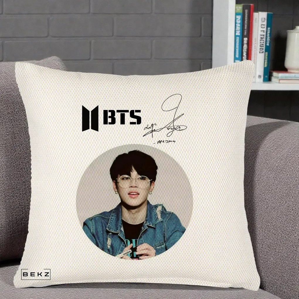 Perna Personalizata K-pop BTS Jimin Portret Cerc Autograf Geaca, 40x40 cm, Crem Reliefat, Husa Detasabila, Perna Inclusa, BEKZ®