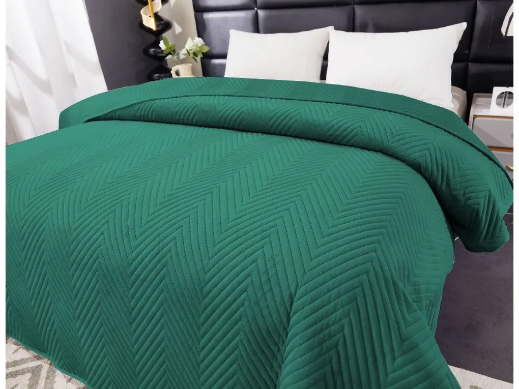 Cuvertura de pat din catifea verde cu model ARROW VELVET Dimensiuni: 220 x 240 cm