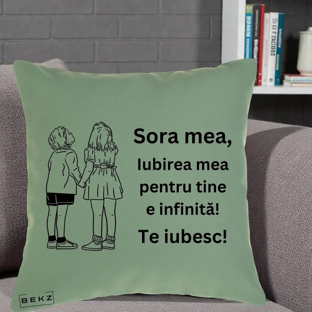 Cadou pentru Sora - Perna Personalizata Sora Mea Te Iubesc Copii Tinand Maini Line Art, 40x40 cm, Verde, Husa Detasabila, Perna Inclusa, BEKZ®