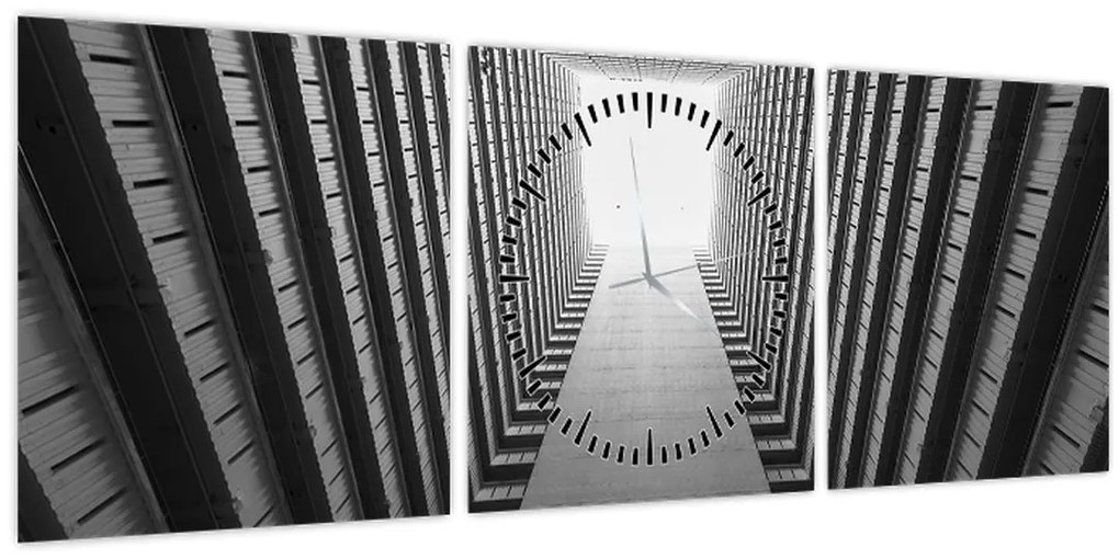 Tablou - Clădire înaltă (cu ceas) (90x30 cm)