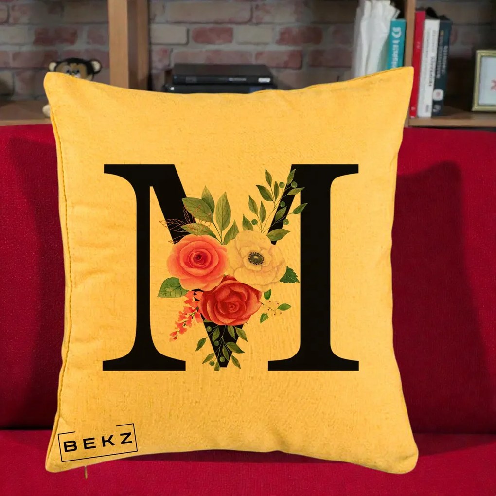 Cadou Personalizat - Perna Personalizata Monograma Florala Litera M cu Trandafiri si Anemona, 40x40 cm, Galben, Husa Detasabila, Perna Inclusa, BEKZ®