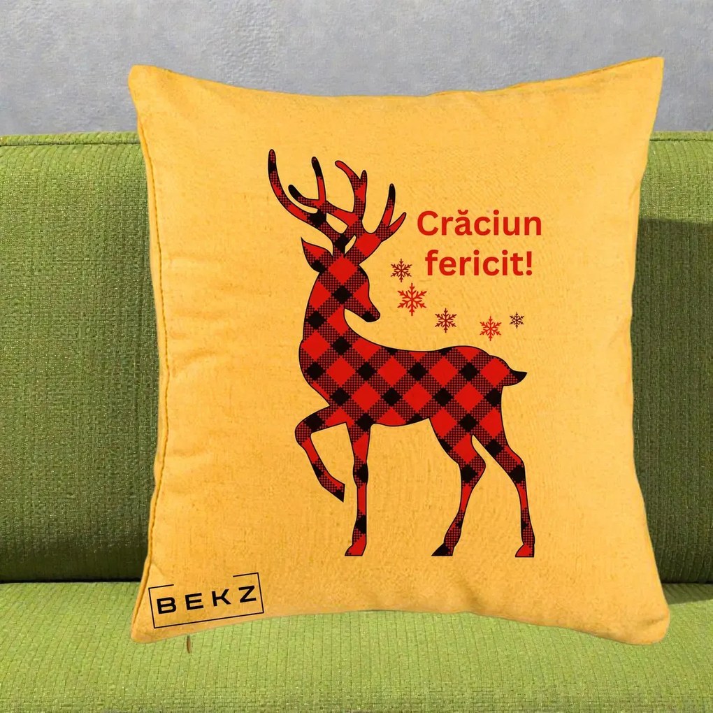 Perna Decorativa Ren Tartan Craciun Fericit, 40x40 cm, Galben, Husa Detasabila, Perna Inclusa, BEKZ®