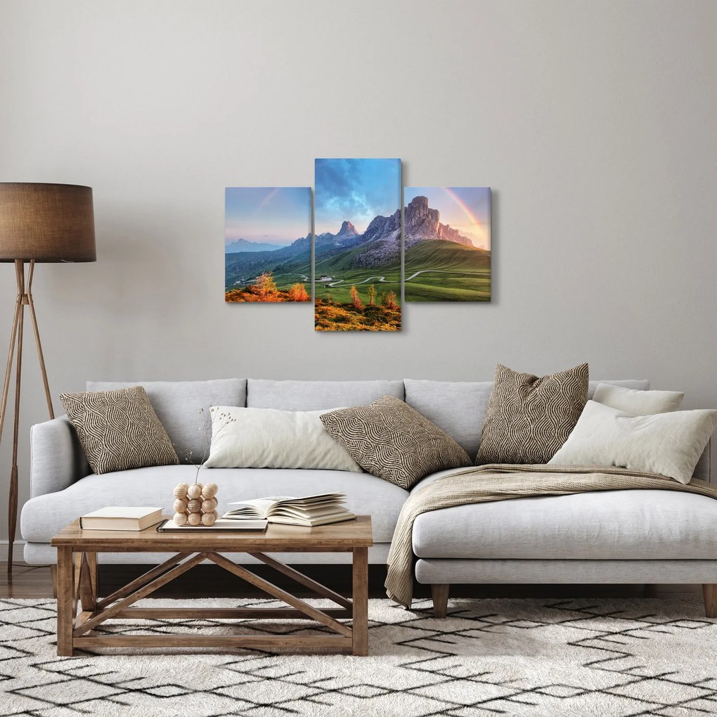 Tablou cu curcupeu deasupra stâncilor (90x60 cm)
