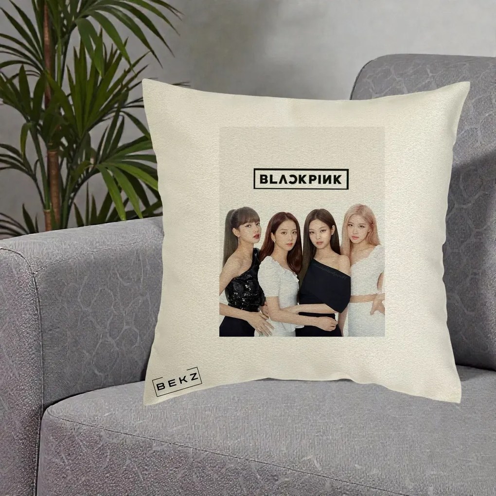 Perna Personalizata K-pop BLACKPINK Foto Grup-Negru, 40x40 cm, Ecru, Husa Detasabila, Perna Inclusa, BEKZ®