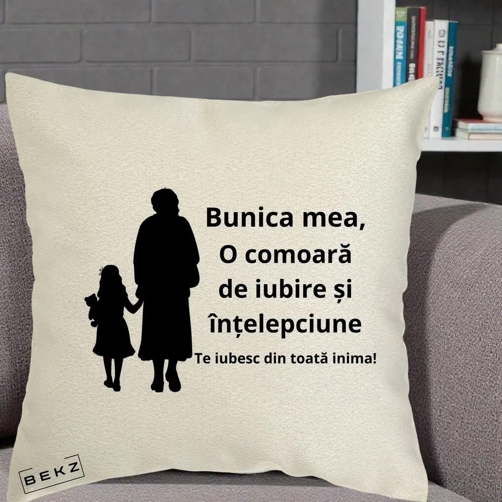 Cadou pentru Bunica - Perna Personalizata Bunica Mea Comoara Iubire Intelepciune Silueta, 40x40 cm, Ecru, Husa Detasabila, Perna Inclusa, BEKZ®