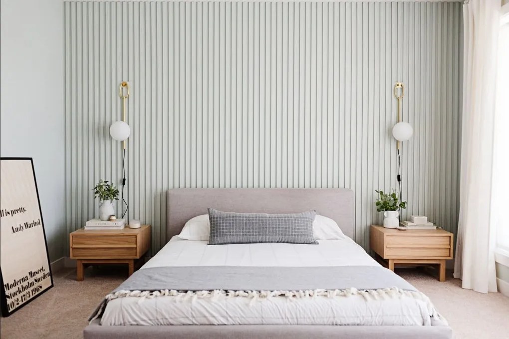 Aplica de perete portabila, cu intrerupator pe cablu, design modern GINA, alama antichizata