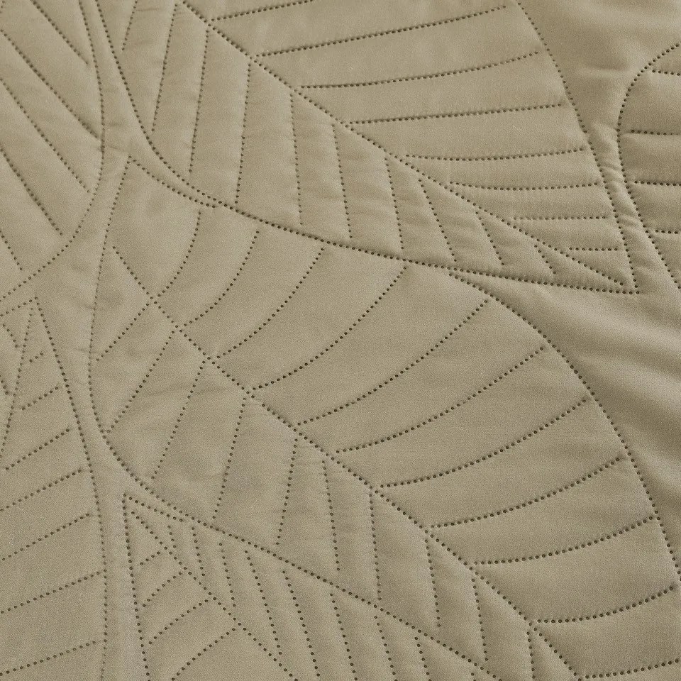 Cuvertura de pat bej cu model LEAVES Dimensiuni: 200 x 220 cm