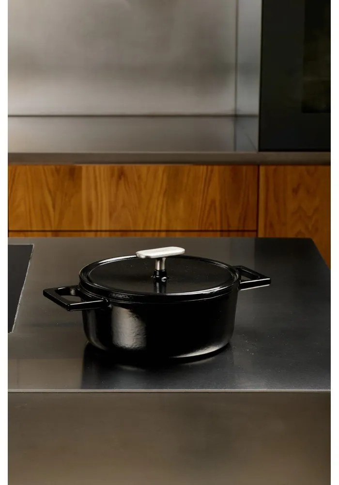 Cratiță cu capac din fontă 2 l adecvată pentru plita cu inducție Mattia 3.0 – FABINI