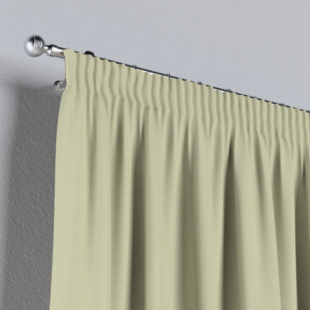 Perdea cu bandă de pliuri