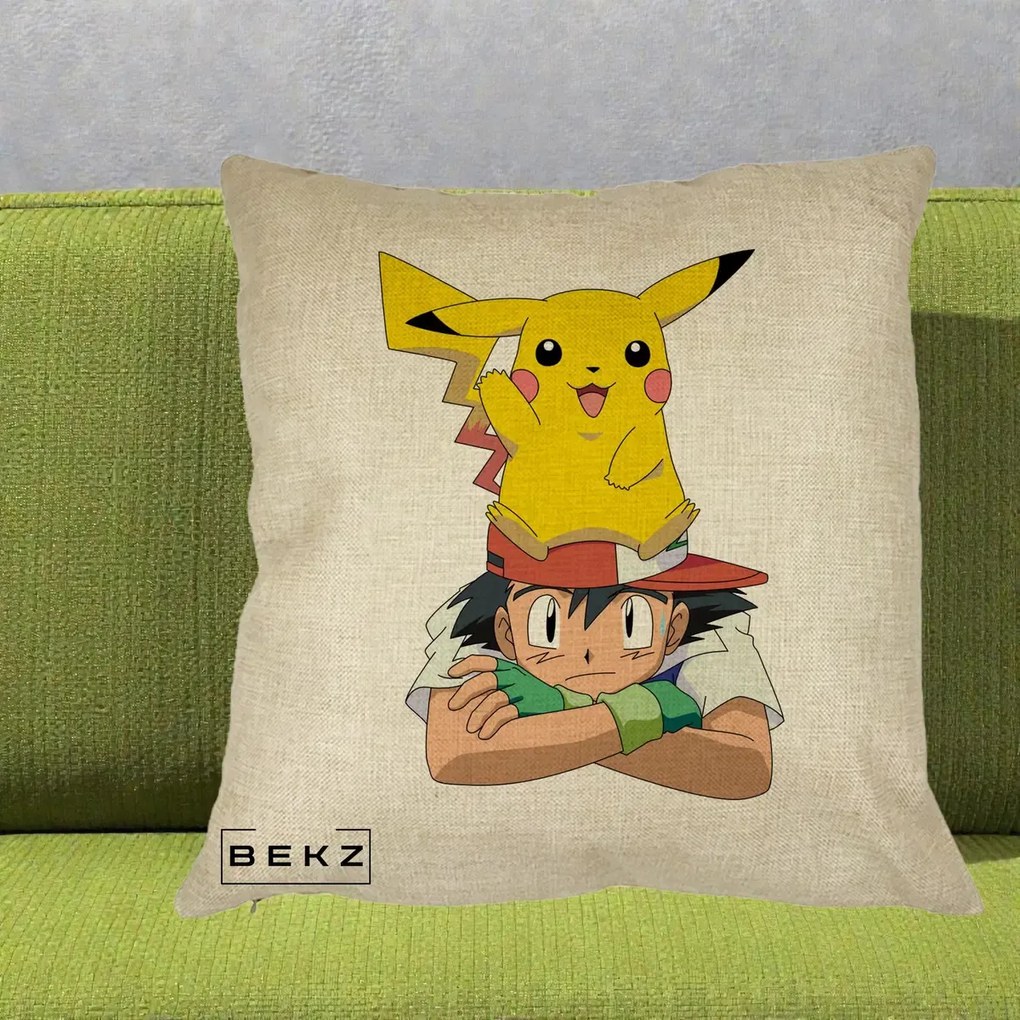 Perna Personalizata Ash si Pikachu, 40x40 cm, Crem, Husa Detasabila, Perna Inclusa, BEKZ®