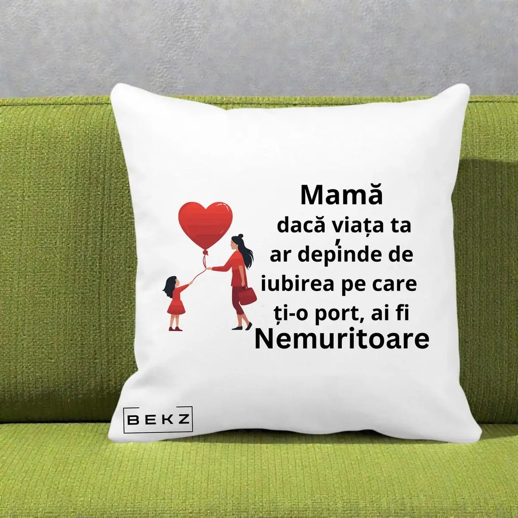 Cadou pentru Mama - Perna Personalizata Mama Nemuritoare cu Bebelus Kawaii, 40x40 cm, Alba Mata, Husa Detasabila, Perna Inclusa, BEKZ®