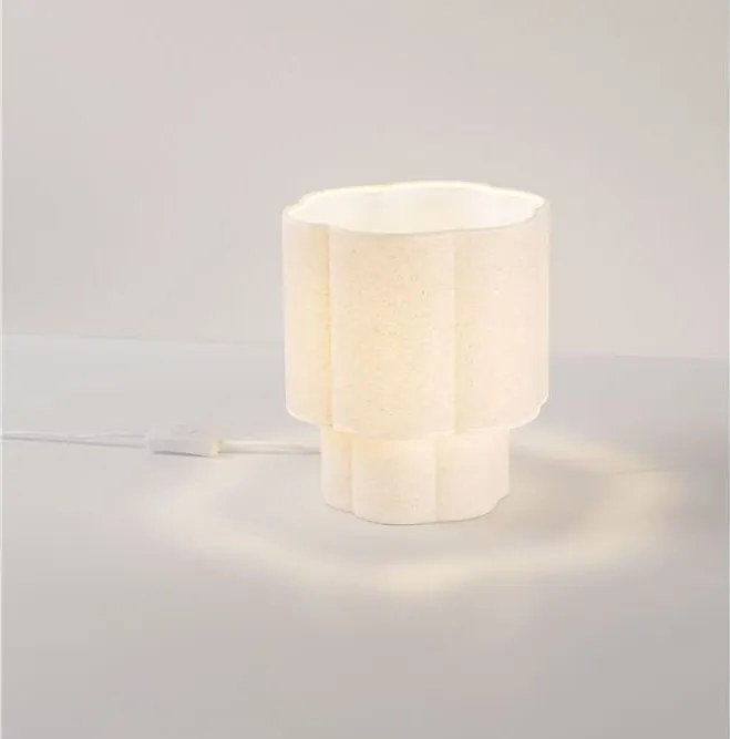 Veioza, Lampa de masa cu abajur bej BLOOSY