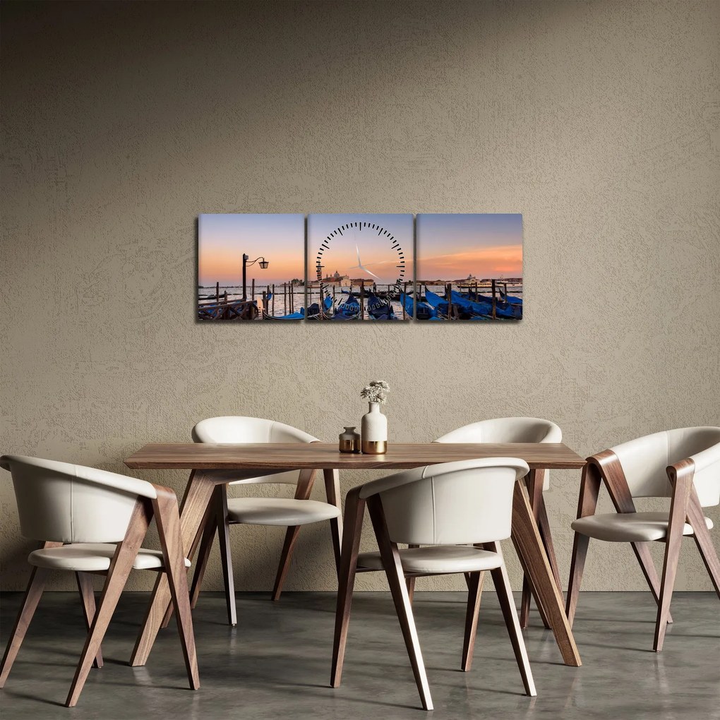Tablou - zgârie norii unui oraș mare (cu ceas) (90x30 cm)