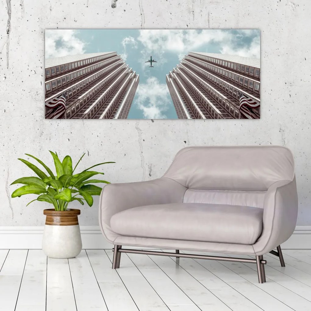 Tablou cuavion între clădiri (120x50 cm)