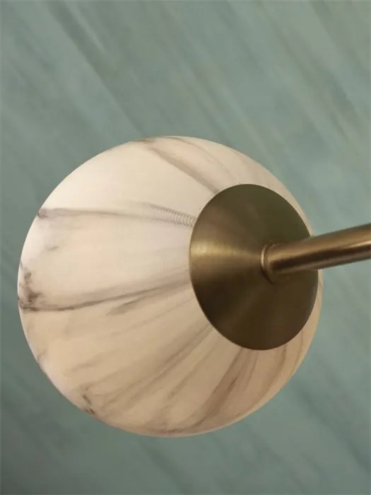 Lustra cu 6 globuri din sticla cu aspect de marmura Carrara auriu
