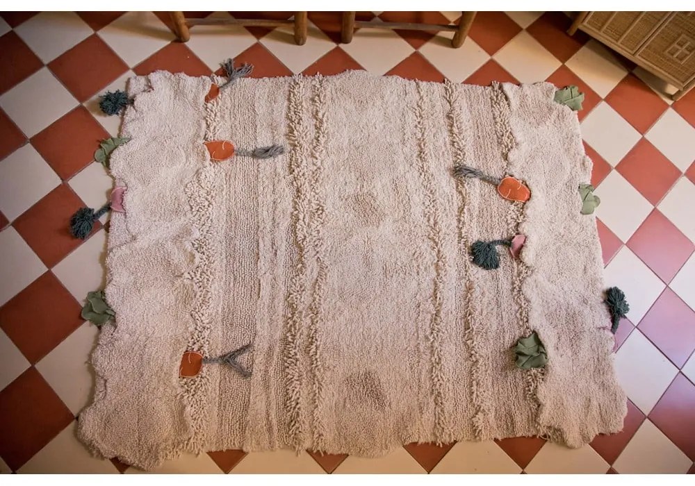 Covor de joacă pentru copii crem din bumbac 120x160 cm Veggie Garden – Lorena Canals