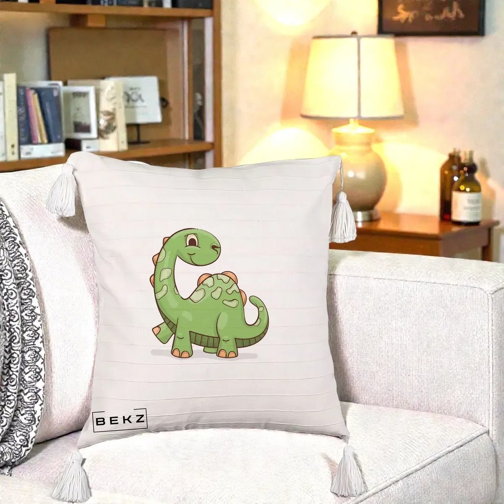 Perna Decorativa Brontosaur Verde Simpatic, 40x40 cm, Bej cu Franjuri, Husa Detasabila, Perna Inclusa, BEKZ®