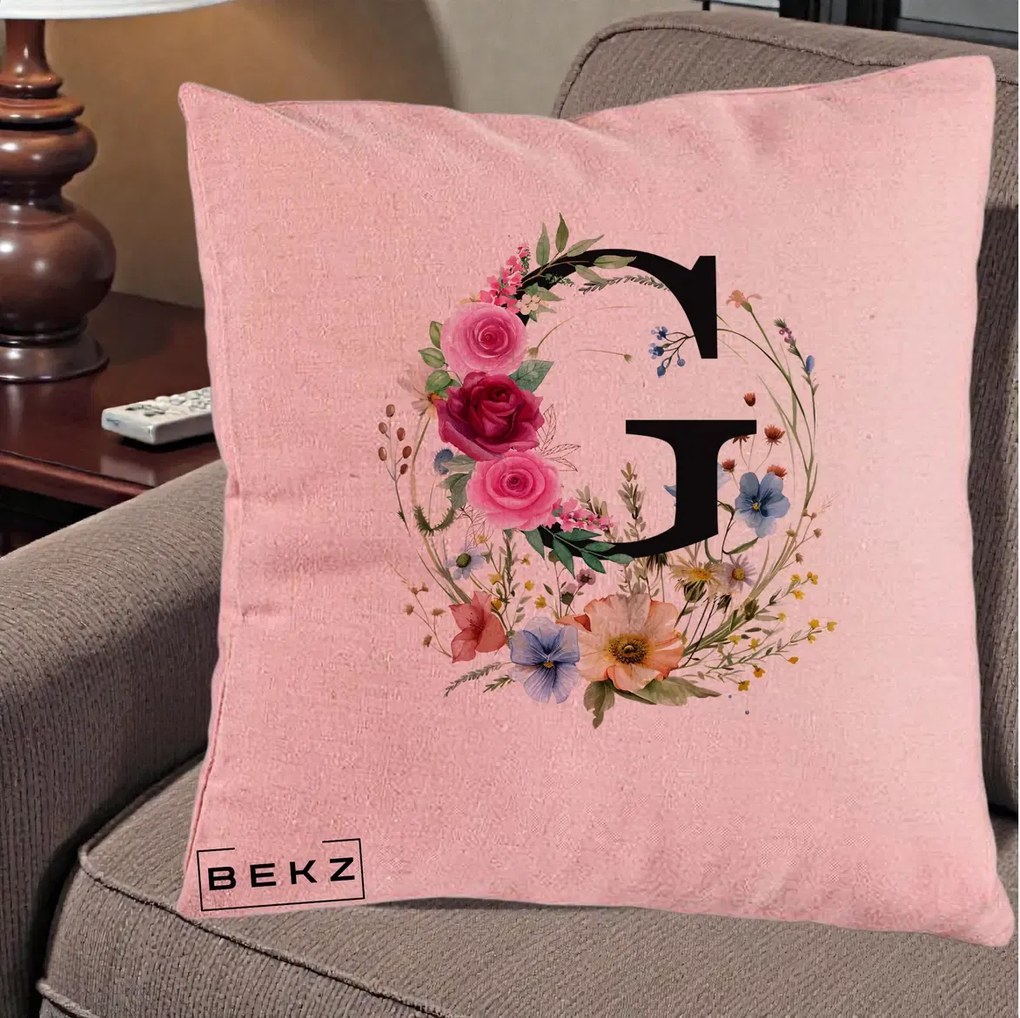 Cadou Personalizat - Perna Personalizata Monogram Litera G cu Flori Acuarela, 40x40 cm, Roz, Husa Detasabila, Perna Inclusa, BEKZ®