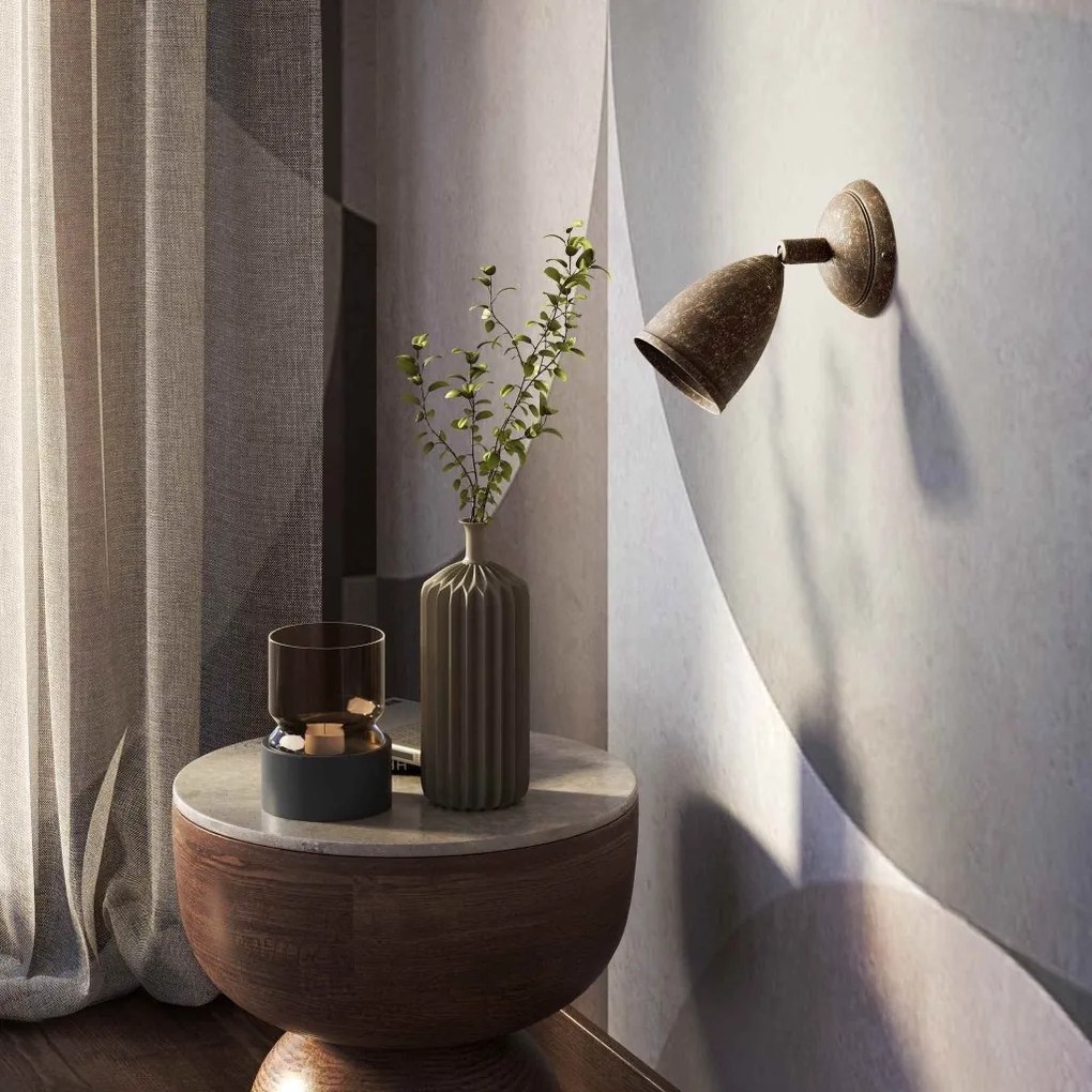 Aplica de perete din alama cu spot directionabil Stoccolma