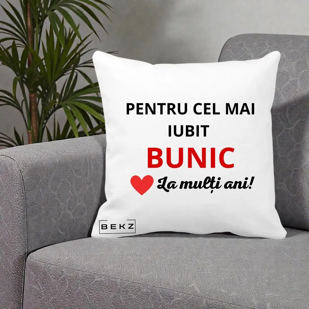 Cadou pentru Bunic - Perna Personalizata Pentru Cel Mai Iubit Bunic La Multi Ani Rosu, 40x40 cm, Alba Mata, Husa Detasabila, Perna Inclusa, BEKZ®