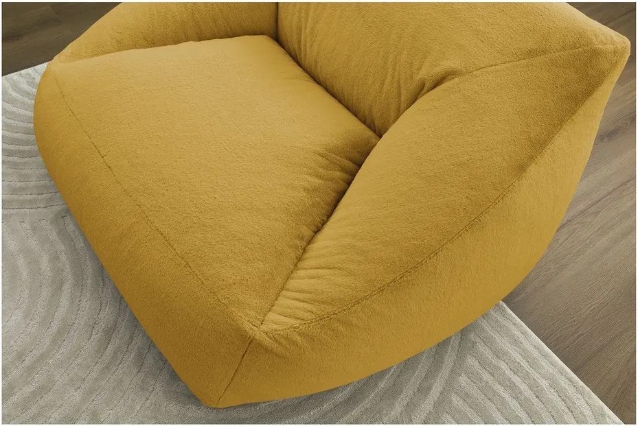 Fotoliu bean bag galben cu tapițerie din blană artificială Lilibet – Bobochic Paris