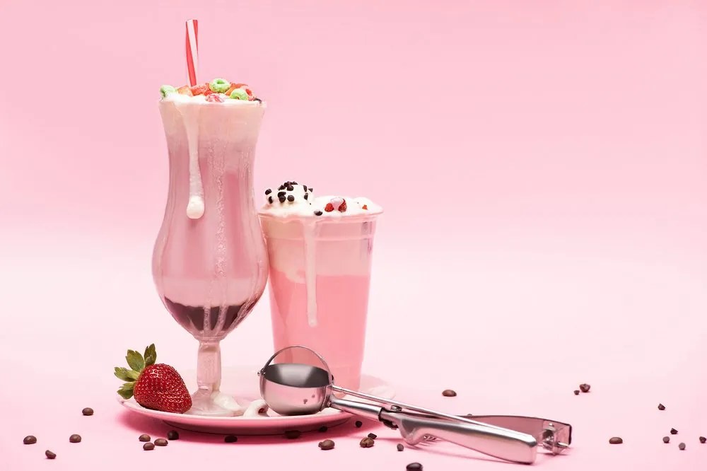 Fototapet autoadeziv cocktail de lapte roz