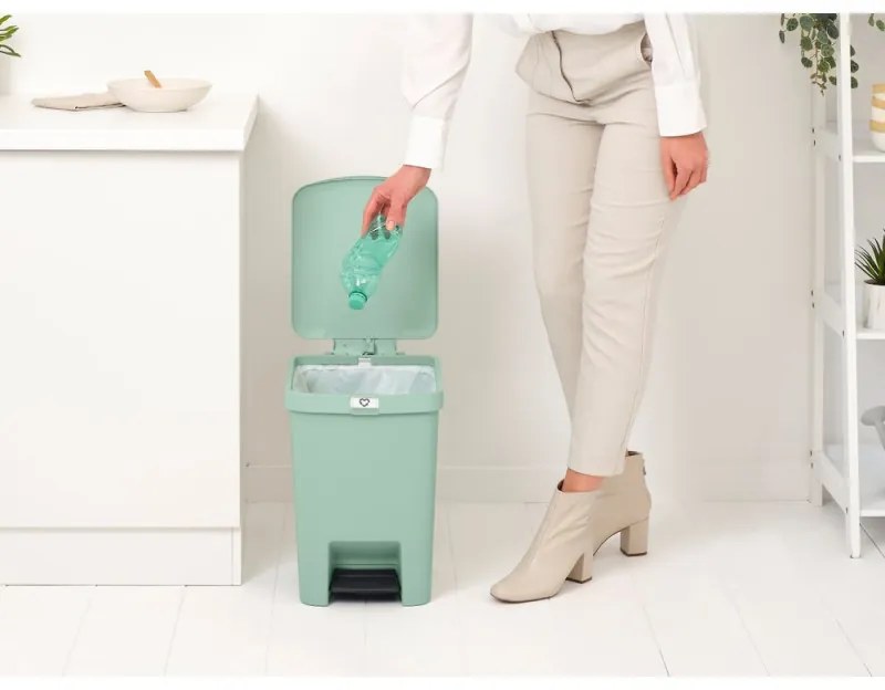 Coș cu pedală Brabantia StepUp 1008484, 25 L, Materiale ecologice, Deschidere mare, Verde deschis