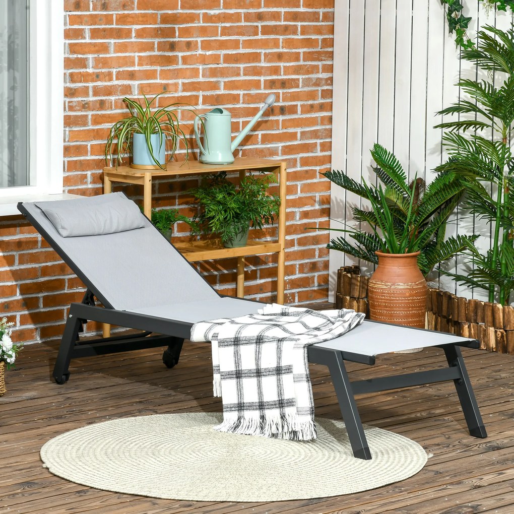 Outsunny Șezlong de soare din aluminiu și textilenă cu roți și pernă pentru cap, spătar reglabil gri deschis | Aosom Romania