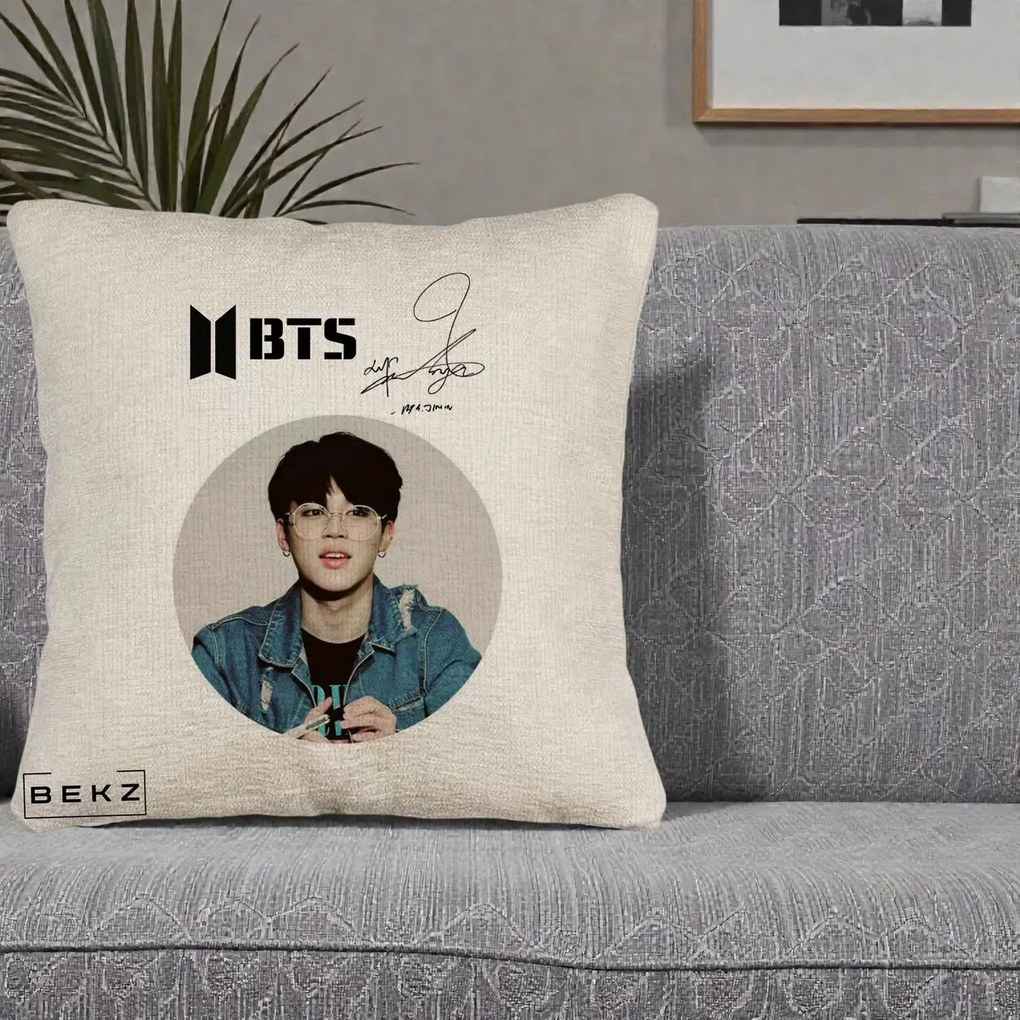 Perna Personalizata K-pop BTS Jimin Portret Cerc Autograf Geaca, 40x40 cm, Bej Canapea, Husa Detasabila, Perna Inclusa, BEKZ®
