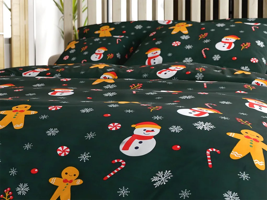 Lenjerie de pat din microfibra SNOWMAN AND GINGERBREAD verde Dimensiune lenjerie de pat: 70 x 90 cm | 140 x 200 cm