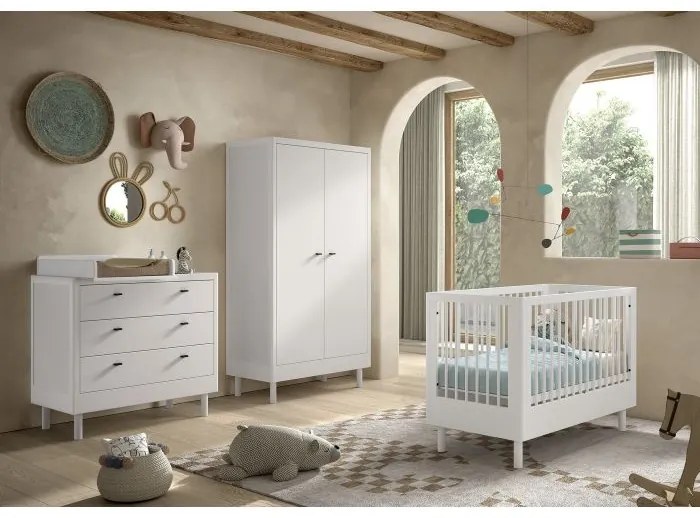 Set Complet Mobilier Cameră Bebelus Forrest Beech, din Lemn Masiv de Fag, Alb: Pătuț (60x120 cm), Comodă cu 3 Sertare, Suport de Înfășat și Dulap cu