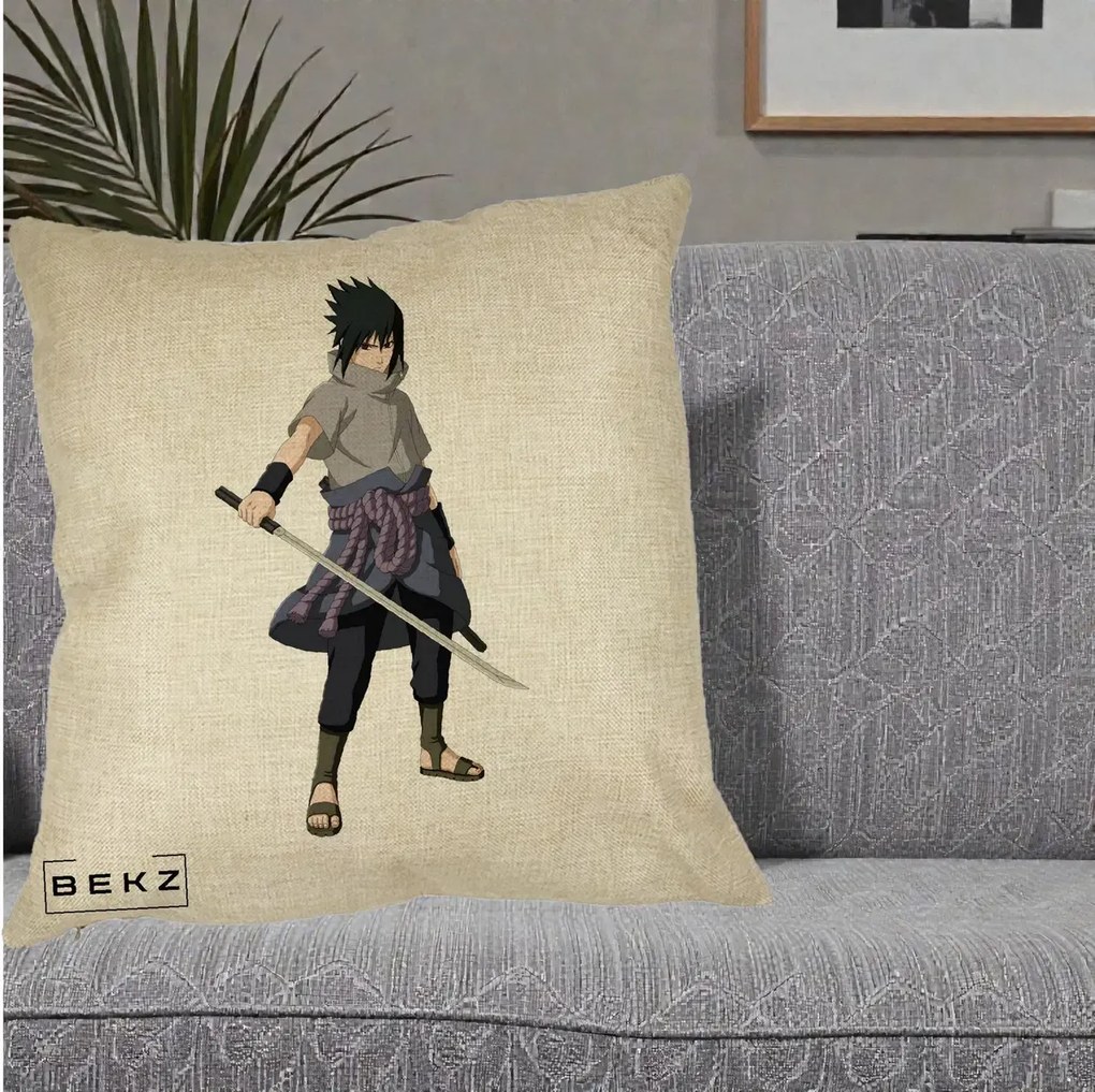 Perna Personalizata Naruto Sasuke Uchiha cu Sabia, 40x40 cm, Crem, Husa Detasabila, Perna Inclusa, BEKZ®