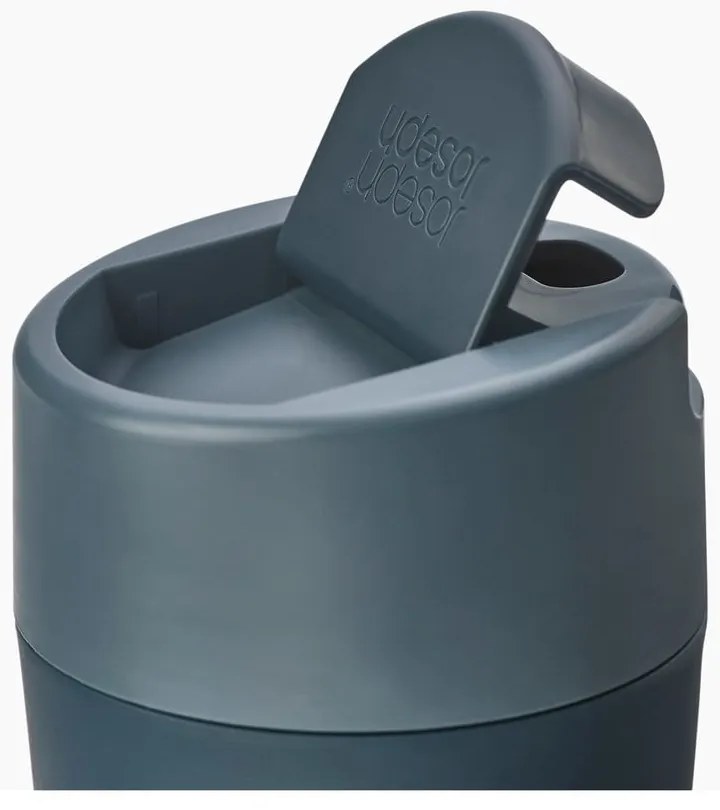 Cană de voiaj albastru-gri antracit 450 ml Sipp – Joseph Joseph