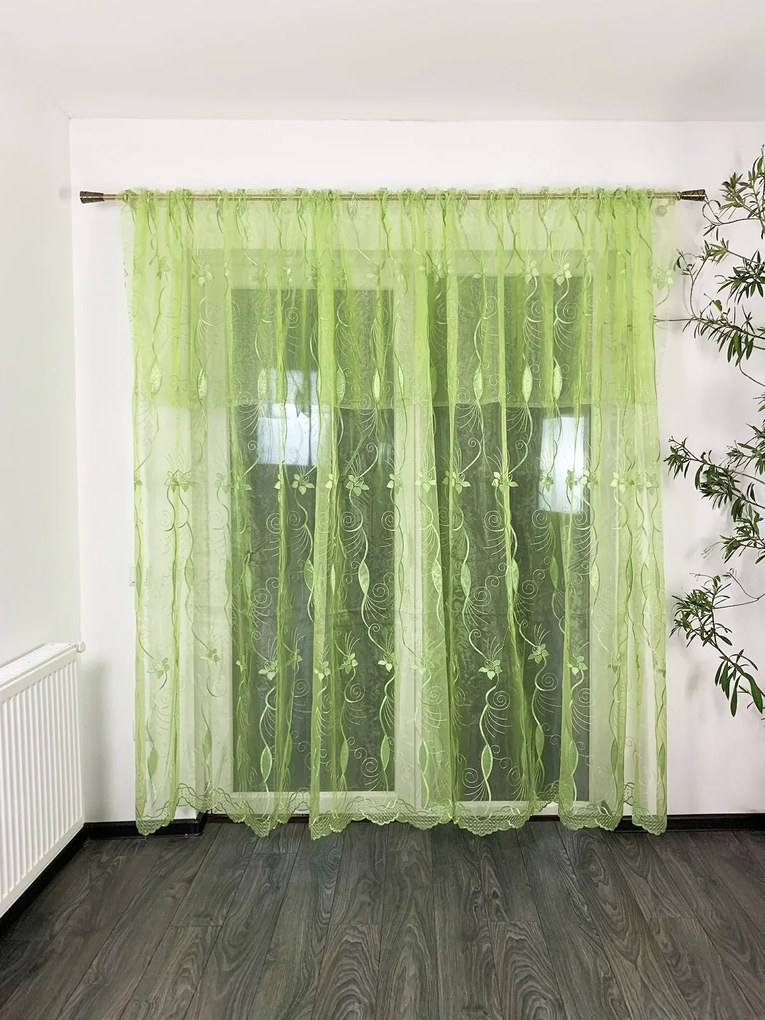 Perdea din voal nuanță verde și broderie verde cod 2041