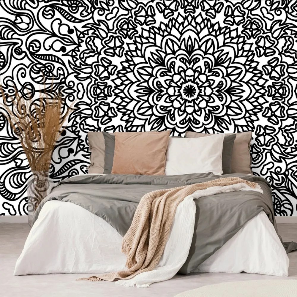 Tapet ornament cu motiv floral în alb-negru