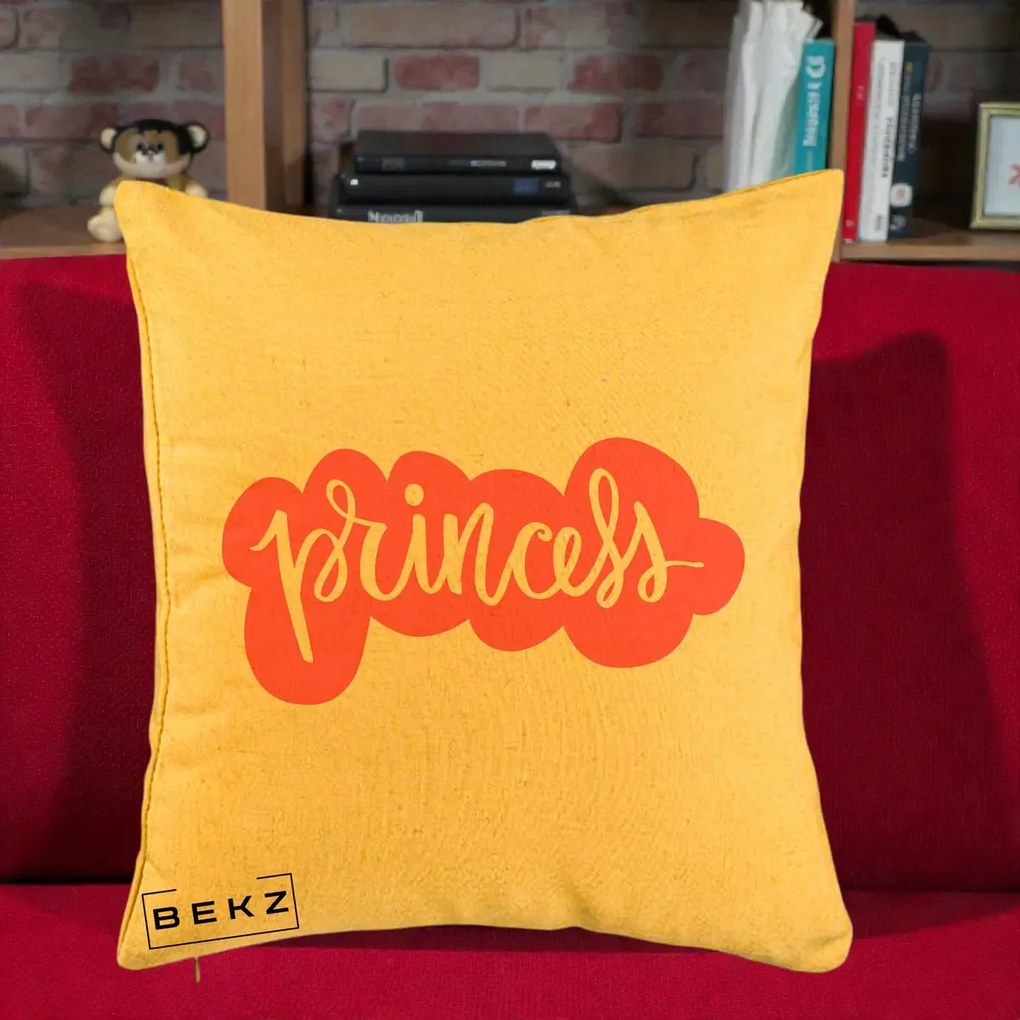Perna Decorativa Princess Text Roz, 40x40 cm, Galben, Husa Detasabila, Perna Inclusa, BEKZ®